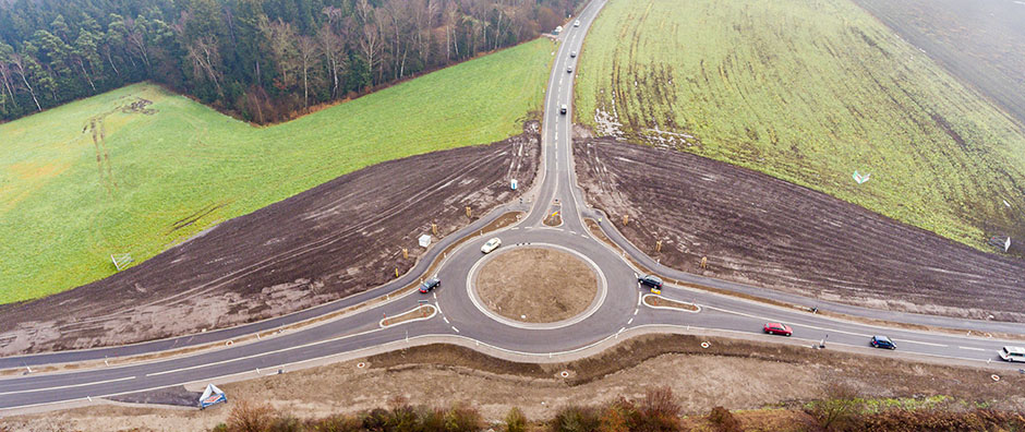 Einmündung St 2359/RO 5:  Kreisverkehr Ziegelberg

Foto: Schellmoser - © Staatliches Bauamt Rosenheim